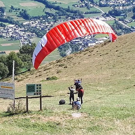 Saint Lary Soulan Pied Des Pistes Du Plat D Adet * Cadeilhan-Trachere